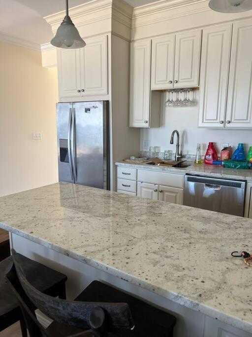 Hampton Beach Ocean Front Condo At The Surf Exterior photo